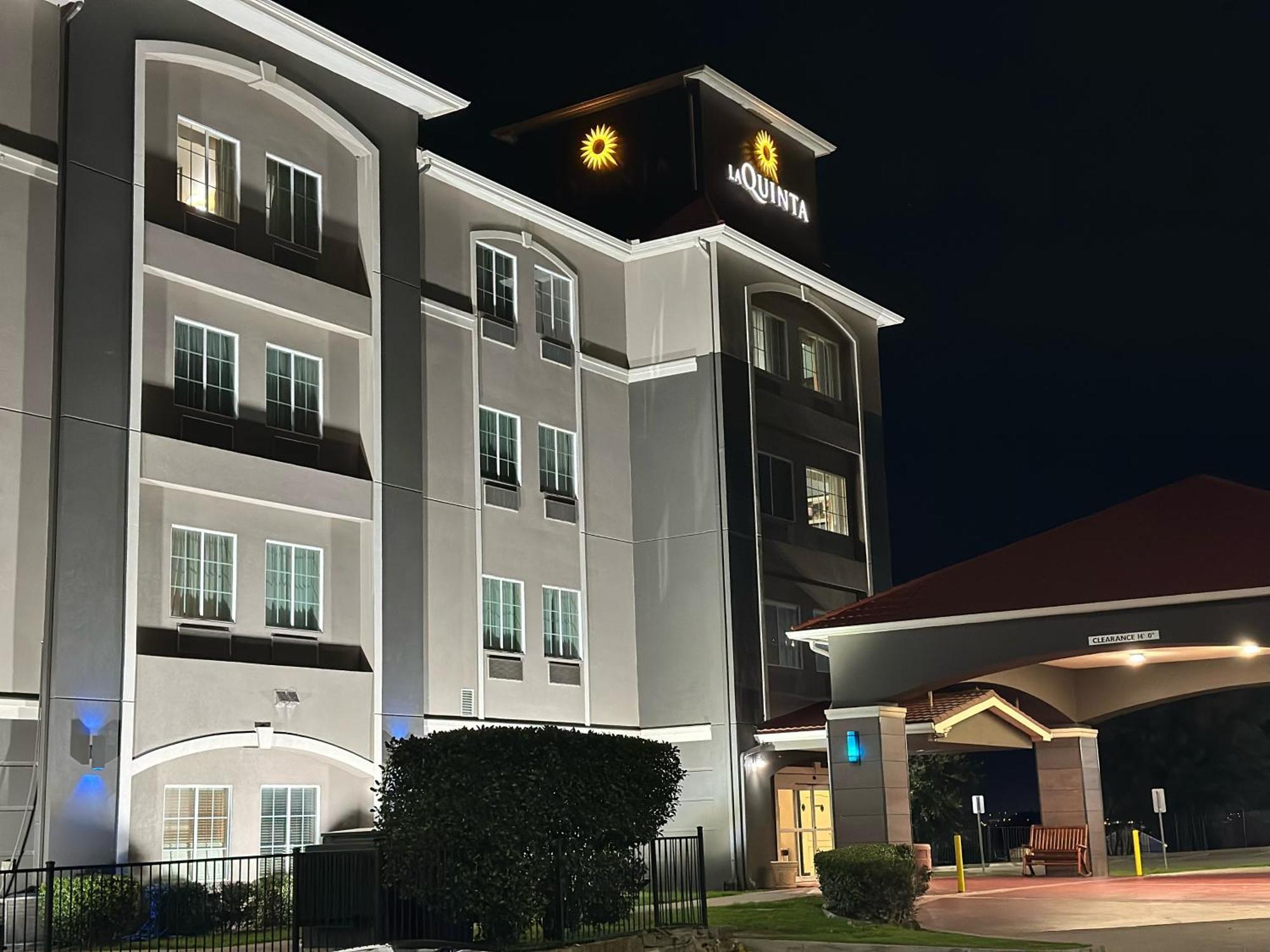 La Quinta By Wyndham Fort Worth - Lake Worth Экстерьер фото
