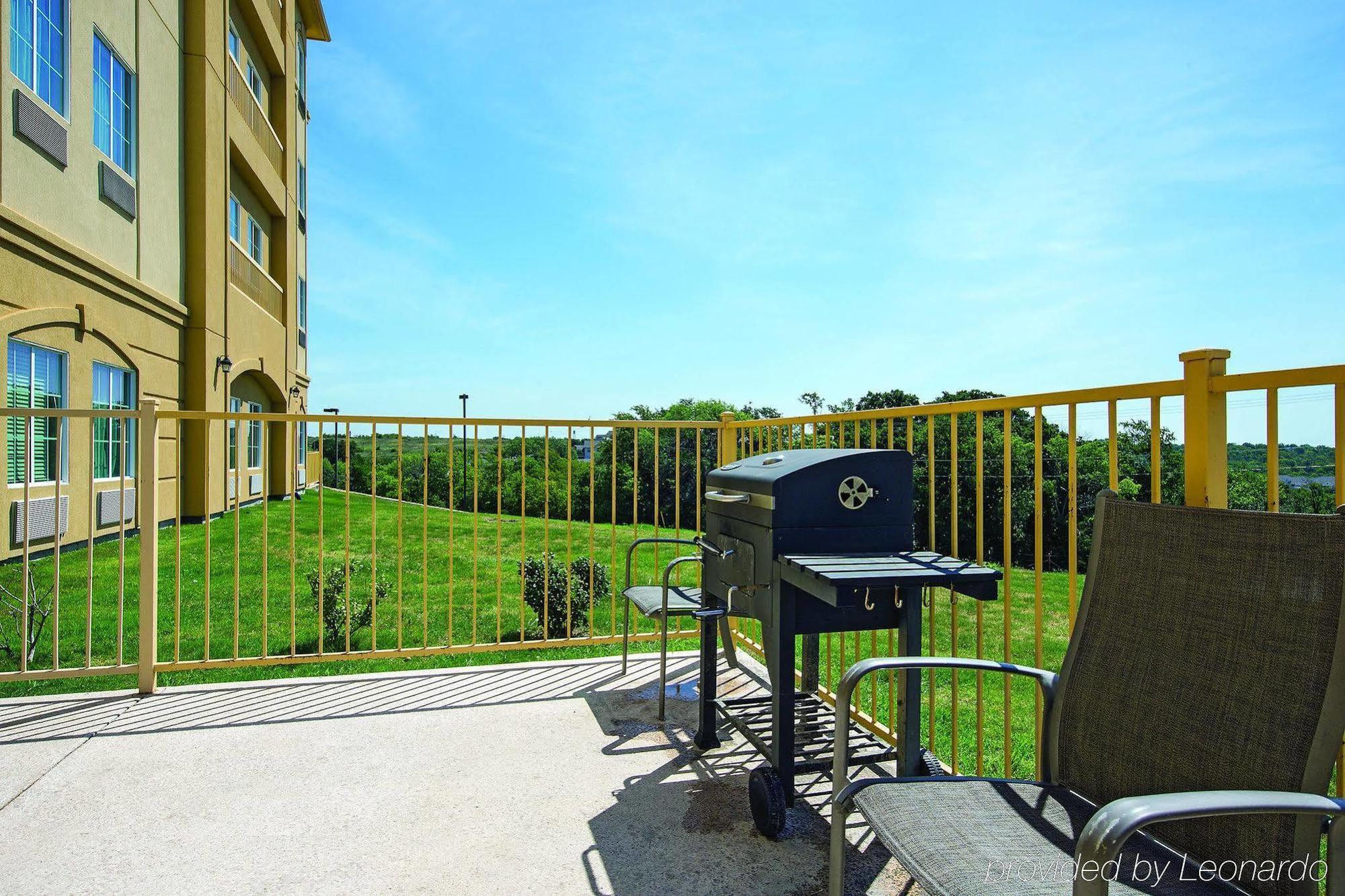 La Quinta By Wyndham Fort Worth - Lake Worth Экстерьер фото