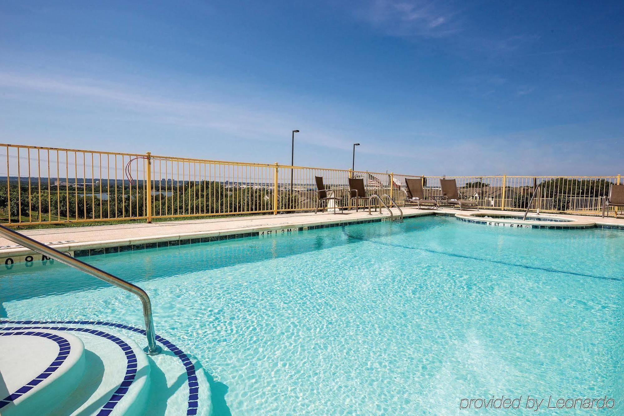 La Quinta By Wyndham Fort Worth - Lake Worth Экстерьер фото